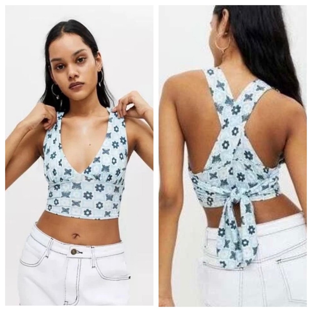 Floral Butterfly Halter Top Tie Back Cropped Sleeveless Blue Patterned